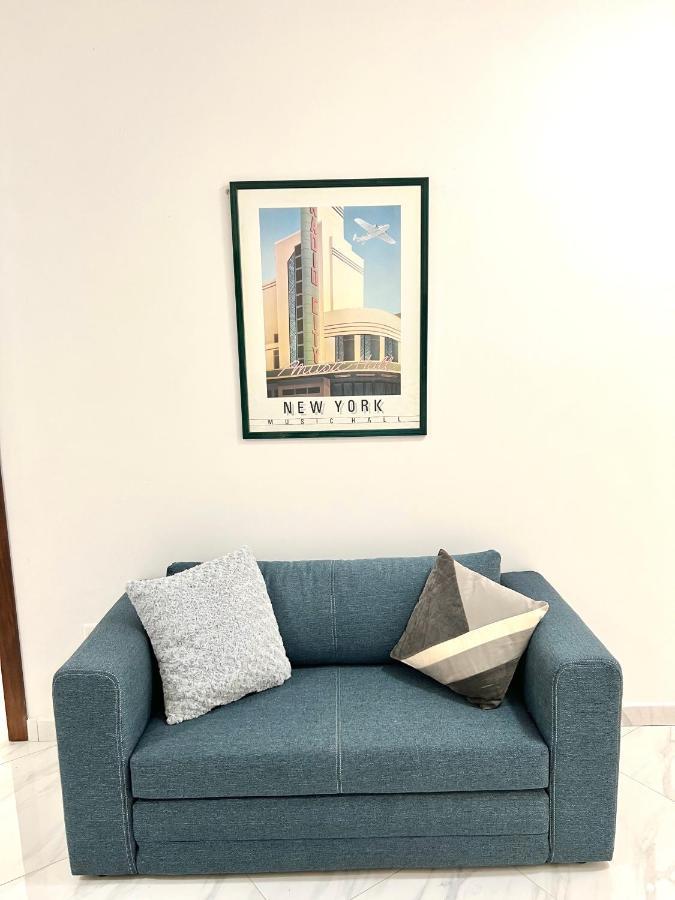 With Patio Overlooking Piazza Apartment *